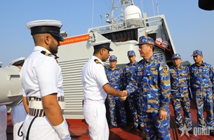 នាវាលេខ ១៧ មកដល់ប្រទេសឥណ្ឌា ដើម្បីត្រៀមចូលរួមសមយុទ្ធ MILAN 2026